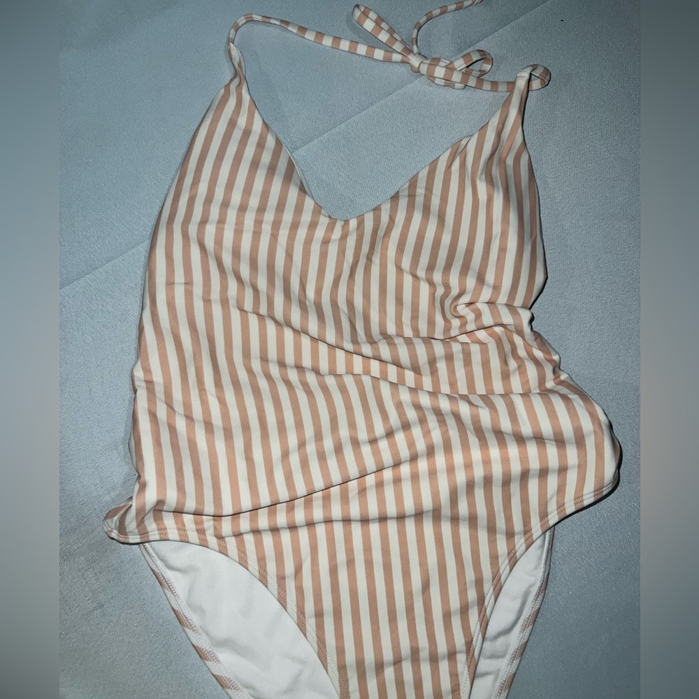 Hollister One Piece